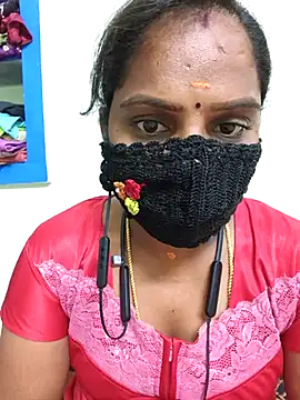 Snapshot of Tamil_Pallavi chatting on June 18, 2026, 5:17 am Tamil Pallavi online show from June 18, 2026, 5:17 am
