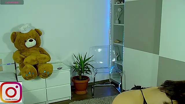 SiennaLuxexx online show from January 7, 2026, 12:48 am