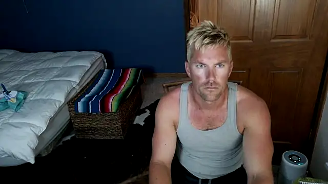 Snapshot of SpunRedneck chatting on June 7, 2026, 2:17 am SpunRedneck online show from June 7, 2026, 2:17 am