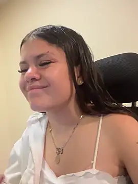 Camila Duarte2 online show from February 25, 2026, 2:06 pm