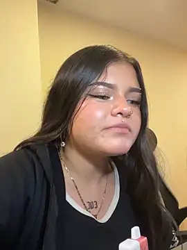 Camila Duarte2 online show from April 15, 2026, 7:58 pm