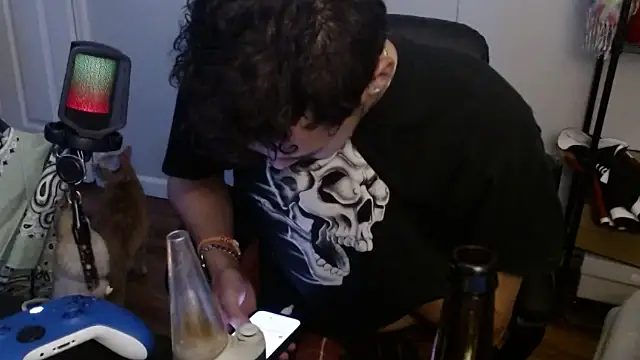 Snapshot of Longdforya chatting on March 24, 2026, 12:43 am Longdforya online show from March 24, 2026, 12:43 am