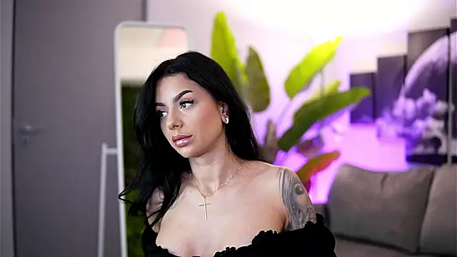 Ivy Trix online show from March 12, 2026, 7:07 pm