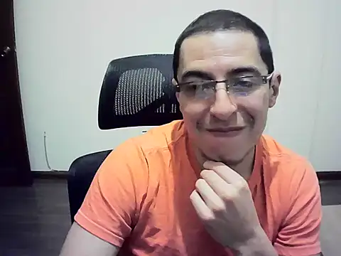 Snapshot of Tu_Principe_Azul36 chatting on February 11, 2026, 12:21 am Tu Principe Azul36 online show from February 11, 2026, 12:21 am