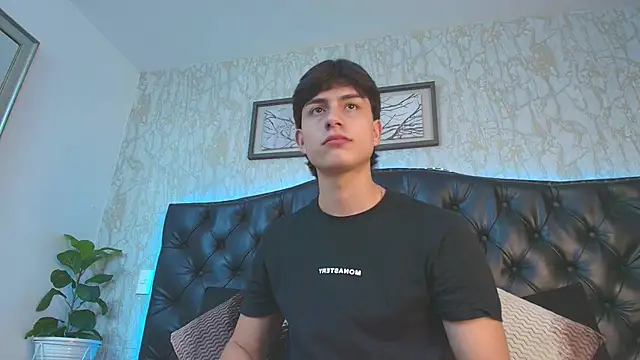 Snapshot of Lander_Cruz chatting on February 3, 2026, 7:52 pm Lander Cruz online show from February 3, 2026, 7:52 pm