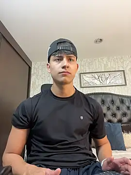 Lander Cruz online show from June 4, 2026, 8:35 pm