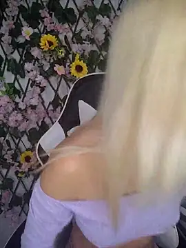 KasumiSophia online show from April 9, 2026, 12:22 pm