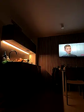 Snapshot of andresbale chatting on December 18, 2025, 10:13 pm andresbale online show from December 18, 2025, 10:13 pm