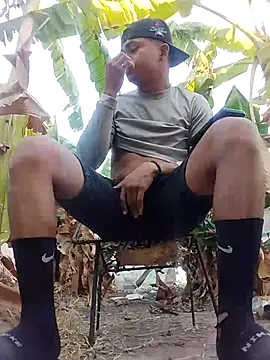 youngboypiss online show from February 12, 2026, 11:21 am