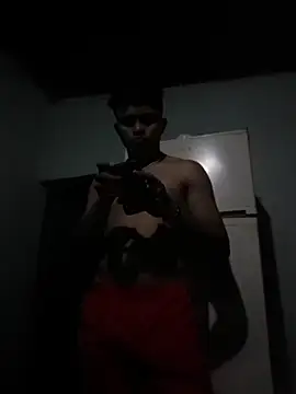 youngboypiss online show from December 20, 2025, 7:22 am