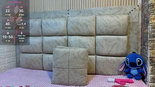 Snapshot of ValeryMorales chatting on December 16, 2025, 3:44 am ValeryMorales online show from December 16, 2025, 3:44 am