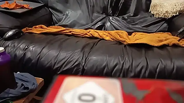 laaralatexxa BDSM online show from February 7, 2026, 12:07 am