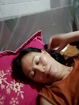 Lili-123k online show from April 14, 2026, 3:55 am