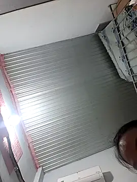 felicity chloe online show from April 5, 2026, 12:12 pm