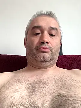 Snapshot of Olomoucak1982 chatting on April 21, 2026, 8:10 am Olomoucak1982 online show from April 21, 2026, 8:10 am