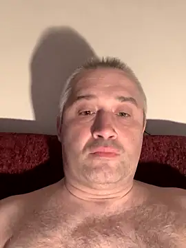 Snapshot of Olomoucak1982 chatting on April 8, 2026, 5:36 pm Olomoucak1982 online show from April 8, 2026, 5:36 pm