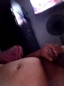 Snapshot of tragon01sexi chatting on December 2, 2025, 8:05 am tragon01sexi online show from December 2, 2025, 8:05 am