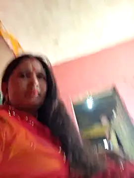 Snapshot of Your-shreya143 chatting on May 29, 2026, 6:19 am Your-shreya143 online show from May 29, 2026, 6:19 am