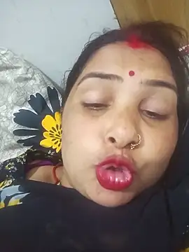 Snapshot of Your-shreya143 chatting on February 17, 2026, 6:22 am Your-shreya143 online show from February 17, 2026, 6:22 am