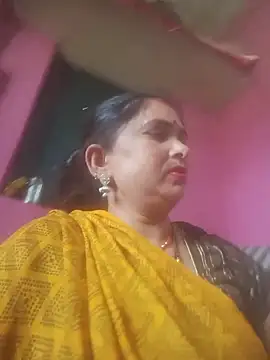 Snapshot of Your-shreya143 chatting on June 15, 2026, 11:32 am Your-shreya143 online show from June 15, 2026, 11:32 am