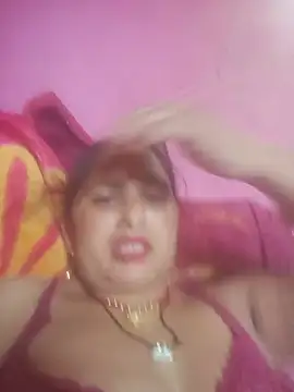 Snapshot of Your-shreya143 chatting on June 10, 2026, 8:48 am Your-shreya143 online show from June 10, 2026, 8:48 am