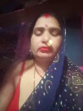 Your-shreya143 online show from April 9, 2026, 7:31 pm