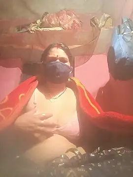 Snapshot of Your-shreya143 chatting on January 10, 2026, 9:43 pm Your-shreya143 online show from January 10, 2026, 9:43 pm