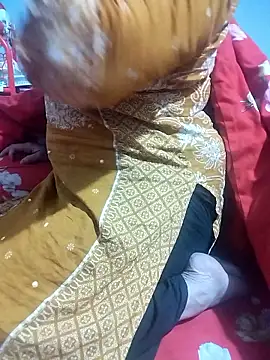 hottyrose69 online show from January 14, 2026, 8:12 pm