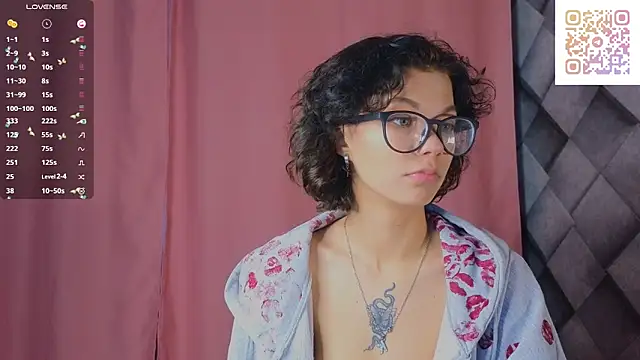 Snapshot of Ameliisun chatting on December 19, 2025, 12:40 pm Ameliisun online show from December 19, 2025, 12:40 pm