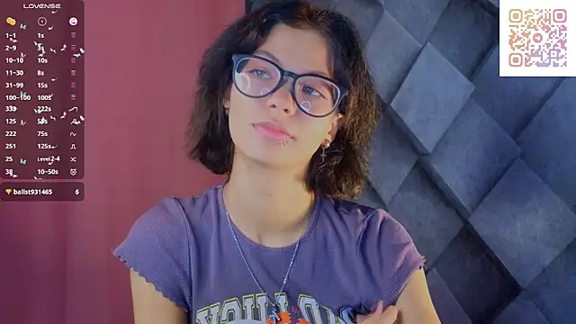 Snapshot of Ameliisun chatting on December 20, 2025, 12:41 pm Ameliisun online show from December 20, 2025, 12:41 pm