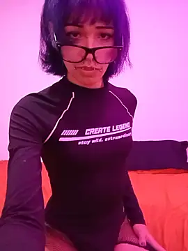 Trixxy trans online show from December 2, 2025, 3:47 pm