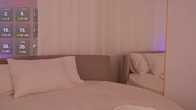 LisaDeviss online show from March 24, 2026, 1:00 pm