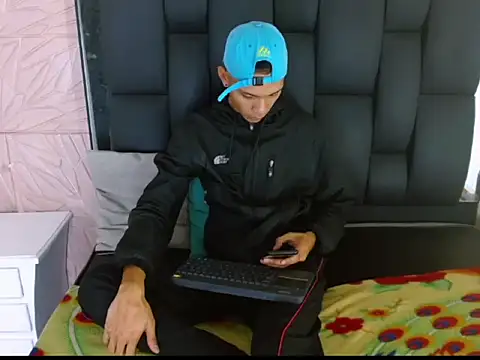 Axel Marcu online show from December 16, 2025, 4:50 am