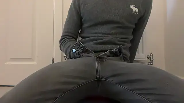 Snapshot of RandyRik chatting on December 15, 2025, 2:12 pm RandyRik online show from December 15, 2025, 2:12 pm