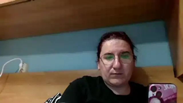 Snapshot of Dana92va chatting on April 20, 2026, 2:40 pm Dana92va online show from April 20, 2026, 2:40 pm