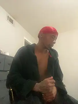 MrLLongg online show from February 3, 2026, 3:28 pm