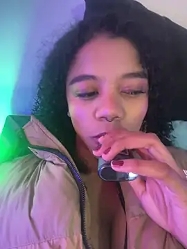 arianna roxe online show from February 27, 2026, 4:01 am