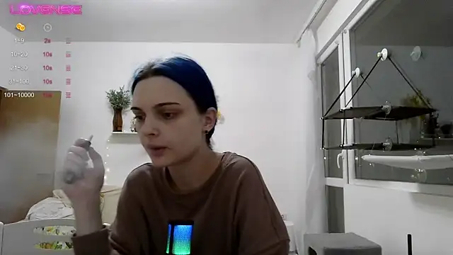 kawaii lavinaa online show from December 5, 2025, 6:50 pm