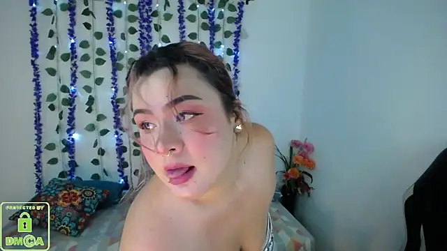 Mia Duque1999 online show from March 24, 2026, 8:09 pm