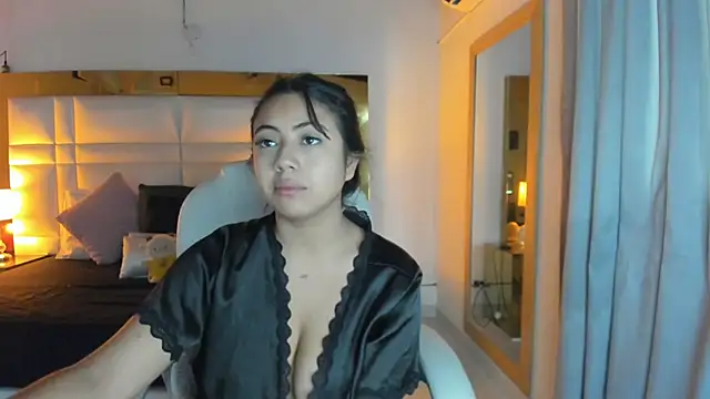 Snapshot of Zoei_Moon chatting on May 27, 2026, 6:59 pm Zoei Moon online show from May 27, 2026, 6:59 pm
