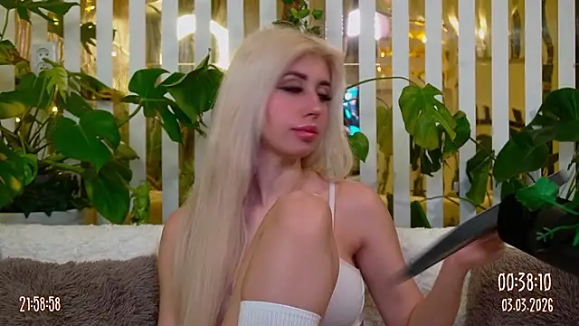 FlowweerGirl online show from March 3, 2026, 6:59 pm