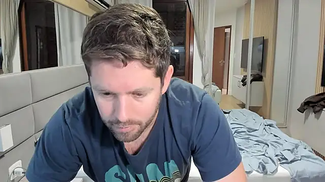 Snapshot of RipMyUnderwear chatting on July 24, 2026, 10:17 pm RipMyUnderwear online show from July 24, 2026, 10:17 pm