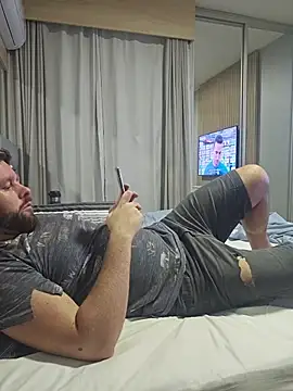 Snapshot of RipMyUnderwear chatting on July 20, 2026, 1:35 pm RipMyUnderwear online show from July 20, 2026, 1:35 pm