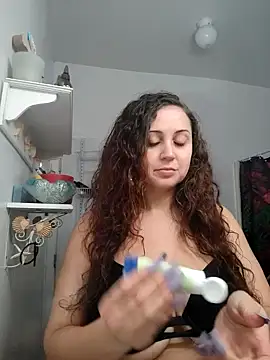 Snapshot of tyygaa22 chatting on December 5, 2025, 4:27 pm tyygaa22 online show from December 5, 2025, 4:27 pm