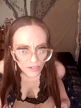 snowbird1117 online show from February 14, 2026, 4:13 am