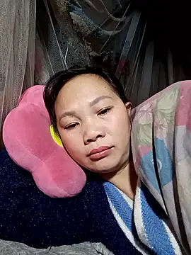 ava-dellght online show from January 12, 2026, 12:06 am