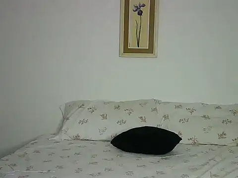 Snapshot of katerinepol chatting on December 14, 2025, 2:07 am katerinepol online show from December 14, 2025, 2:07 am