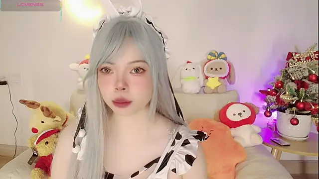 Snapshot of Miyeoonn chatting on December 17, 2025, 1:10 am Miyeoonn online show from December 17, 2025, 1:10 am