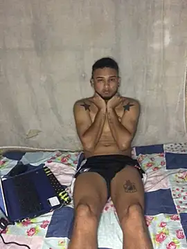 modeloxtz online show from January 14, 2026, 11:14 am