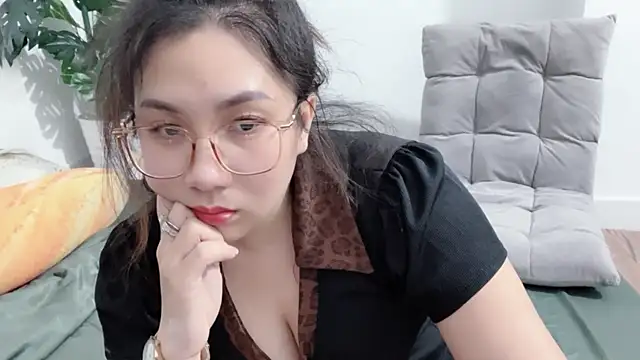 Snapshot of Ni-Ni_2K chatting on March 27, 2026, 11:22 am Ni-Ni 2K online show from March 27, 2026, 11:22 am
